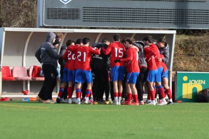 El equipo vence 1-0 a un rival de la parte alta