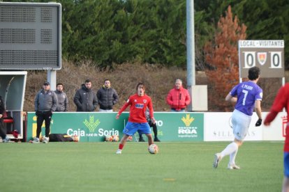 El equipo vence 1-0 a un rival de la parte alta
