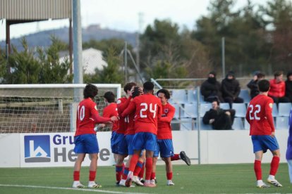 El equipo vence 1-0 a un rival de la parte alta