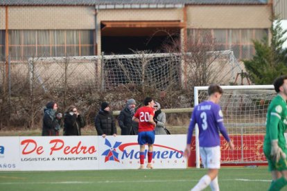 El equipo vence 1-0 a un rival de la parte alta