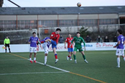 El equipo vence 1-0 a un rival de la parte alta