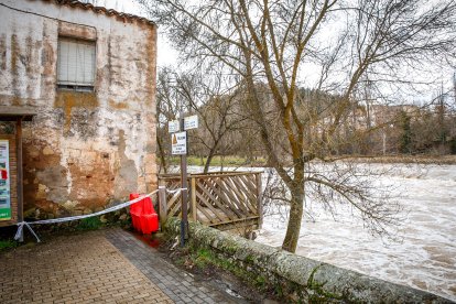 Zonas inundadas tras la fuerte crecida del río.