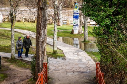 Zonas inundadas tras la fuerte crecida del río.