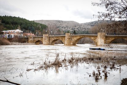 Zonas inundadas tras la fuerte crecida del río.