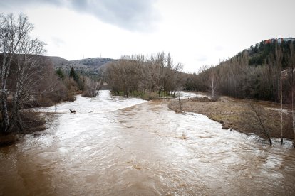 Zonas inundadas tras la fuerte crecida del río.