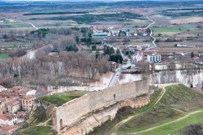 Imágenes aéreas de la crecida del Duero en Soria.