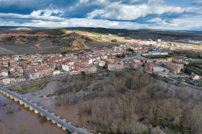 Imágenes aéreas de la crecida del Duero en Soria.