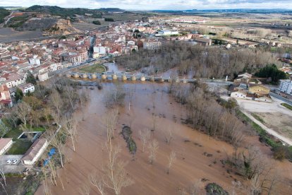 Imágenes aéreas de la crecida del Duero en Soria.