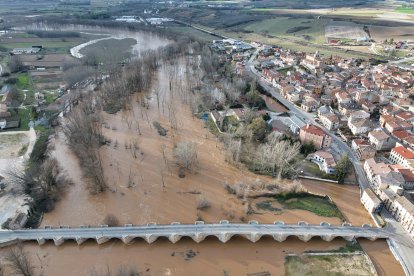 Imágenes aéreas de la crecida del Duero en Soria.