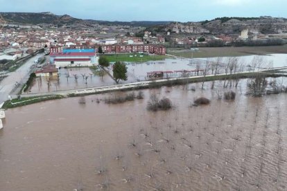 Infraestructuras inundadas en el municipio ribereño