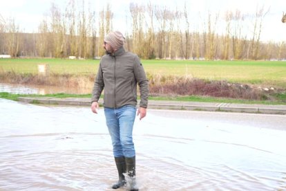 Infraestructuras inundadas en el municipio ribereño