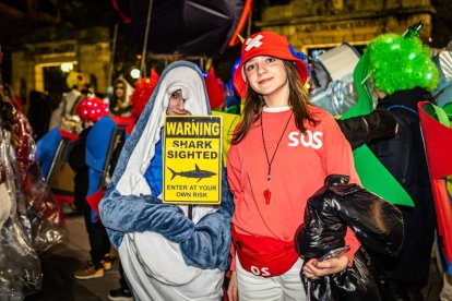 Un desfile de disfraces muy divertido y elegante