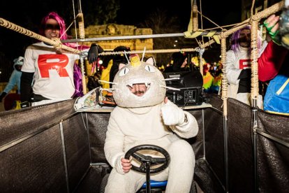Un desfile de disfraces muy divertido y elegante