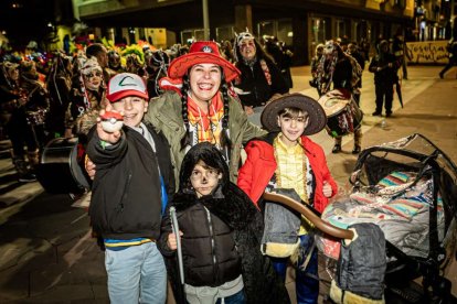Un desfile de disfraces muy divertido y elegante
