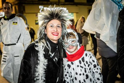 Un desfile de disfraces muy divertido y elegante