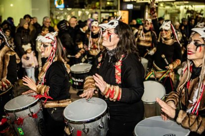 Un desfile de disfraces muy divertido y elegante