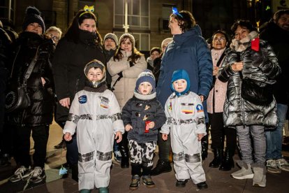 Un desfile de disfraces muy divertido y elegante