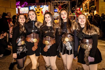 Un desfile de disfraces muy divertido y elegante