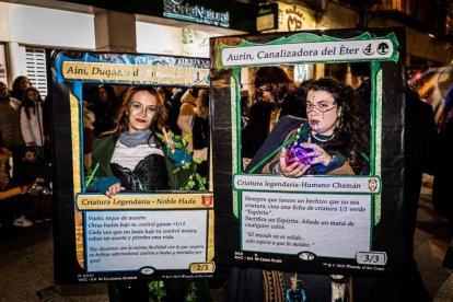 Un desfile de disfraces muy divertido y elegante