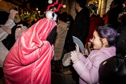 Un desfile de disfraces muy divertido y elegante