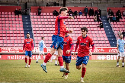 Una victoria del CD Numancia para coger aire y seguir luchando a por la fase de ascenso