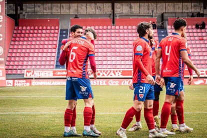 Una victoria del CD Numancia para coger aire y seguir luchando a por la fase de ascenso