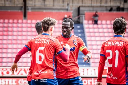 Una victoria del CD Numancia para coger aire y seguir luchando a por la fase de ascenso