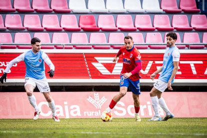 Una victoria del CD Numancia para coger aire y seguir luchando a por la fase de ascenso