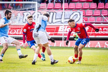Una victoria del CD Numancia para coger aire y seguir luchando a por la fase de ascenso