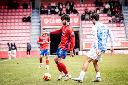Una victoria del CD Numancia para coger aire y seguir luchando a por la fase de ascenso