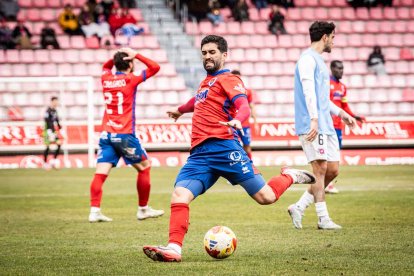 Una victoria del CD Numancia para coger aire y seguir luchando a por la fase de ascenso