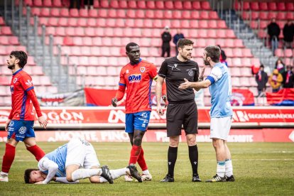 Una victoria del CD Numancia para coger aire y seguir luchando a por la fase de ascenso