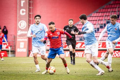 Una victoria del CD Numancia para coger aire y seguir luchando a por la fase de ascenso