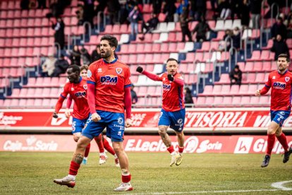 Una victoria del CD Numancia para coger aire y seguir luchando a por la fase de ascenso