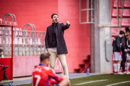 Una victoria del CD Numancia para coger aire y seguir luchando a por la fase de ascenso