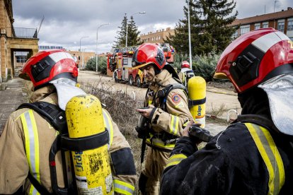 Los profesionales actualizan su formación ante la próxima situación de riesgo real