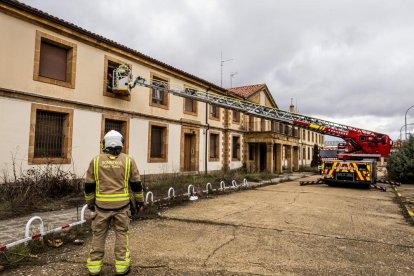Los profesionales actualizan su formación ante la próxima situación de riesgo real