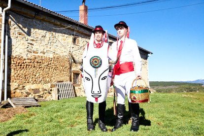 Los barroseros cumpliendo con la Fiesta de Interés Turístico
