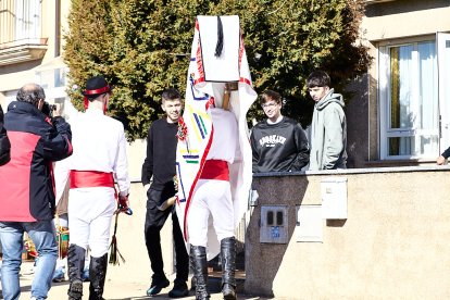 Los barroseros cumpliendo con la Fiesta de Interés Turístico