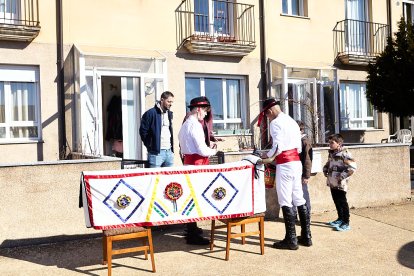 Los barroseros cumpliendo con la Fiesta de Interés Turístico