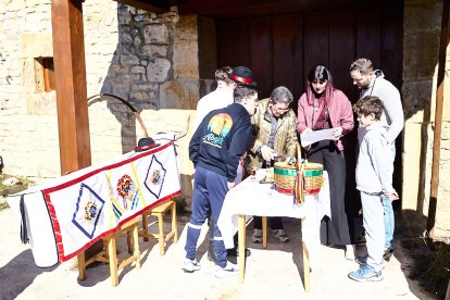 Los barroseros cumpliendo con la Fiesta de Interés Turístico