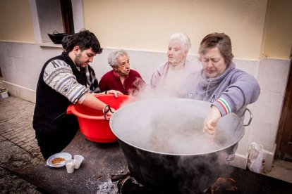 Los sampedranos quieren mantener vivo este rito