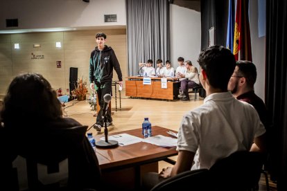 Los alumnos debatieron acerca de su propio futuro