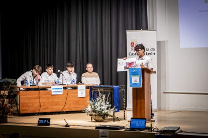 Los alumnos debatieron acerca de su propio futuro