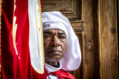 La muestra recoge instantáneas de cinco fotógrafos sorianos