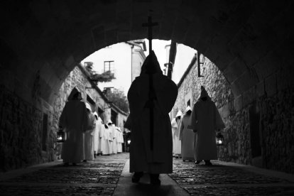 La muestra recoge instantáneas de cinco fotógrafos sorianos