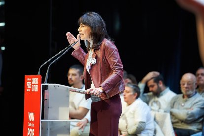 Respaldo a la candidatura de Carlos Martínez en una abarrotada Audiencia.