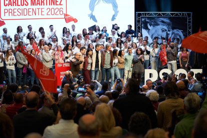 Respaldo a la candidatura de Carlos Martínez en una abarrotada Audiencia.