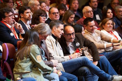 Respaldo a la candidatura de Carlos Martínez en una abarrotada Audiencia.