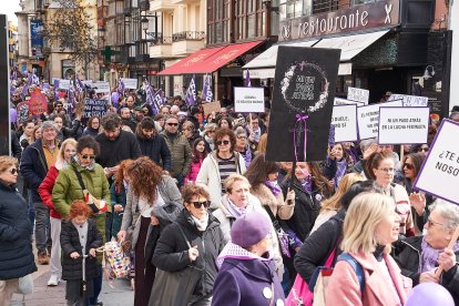 Soria se tiñe de morado por la igualdad en el 8M.